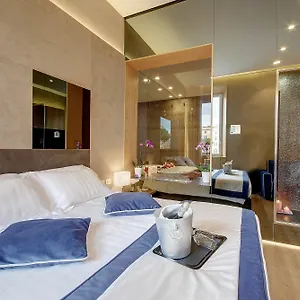 Sun Luxury Pantheon בית הארחה