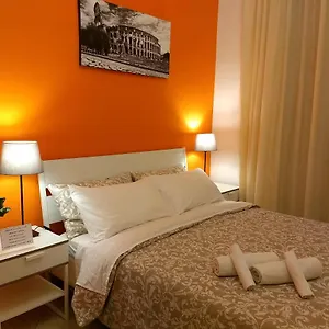 Amoraroma, Economy With Shared Bathrooms Pensjonat